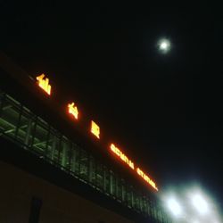 仙台駅と月。.jpg